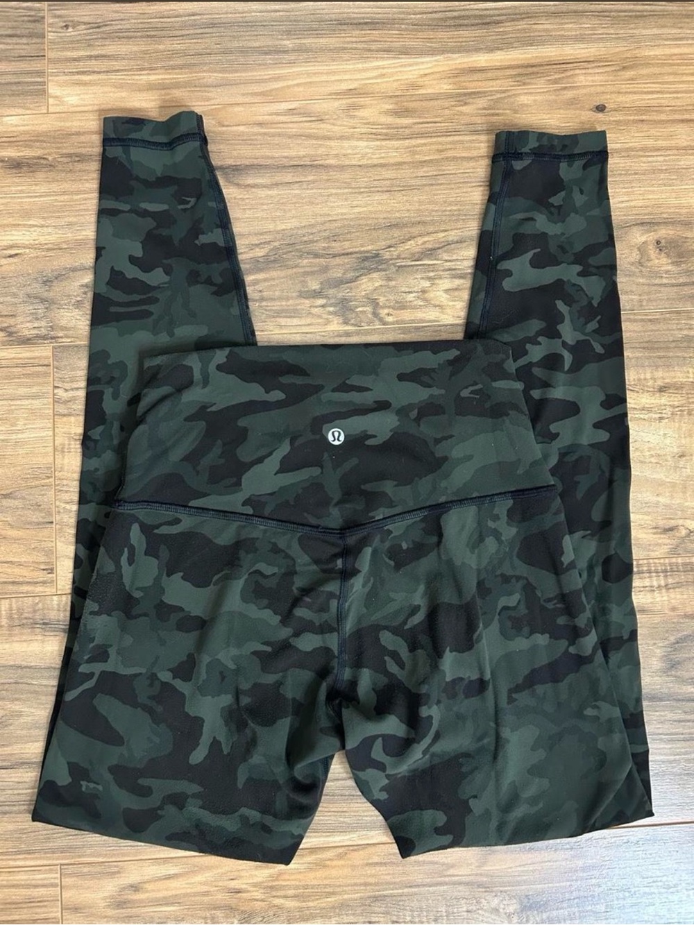 Lululemon Camo Leggings - Dark Green/Black